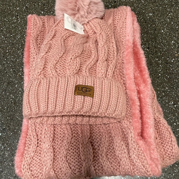 UGG Accessories - Hat and Infinity Scarf NWT UGG